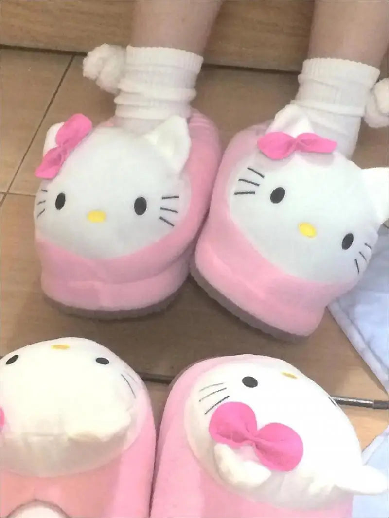 Sanrioed Y2K Hello Kitty Big Head Plush Slippers Winter Cartoon Cotton Shoes Plush Shoes Student Dormitory Bag Feet Cotton Shoes