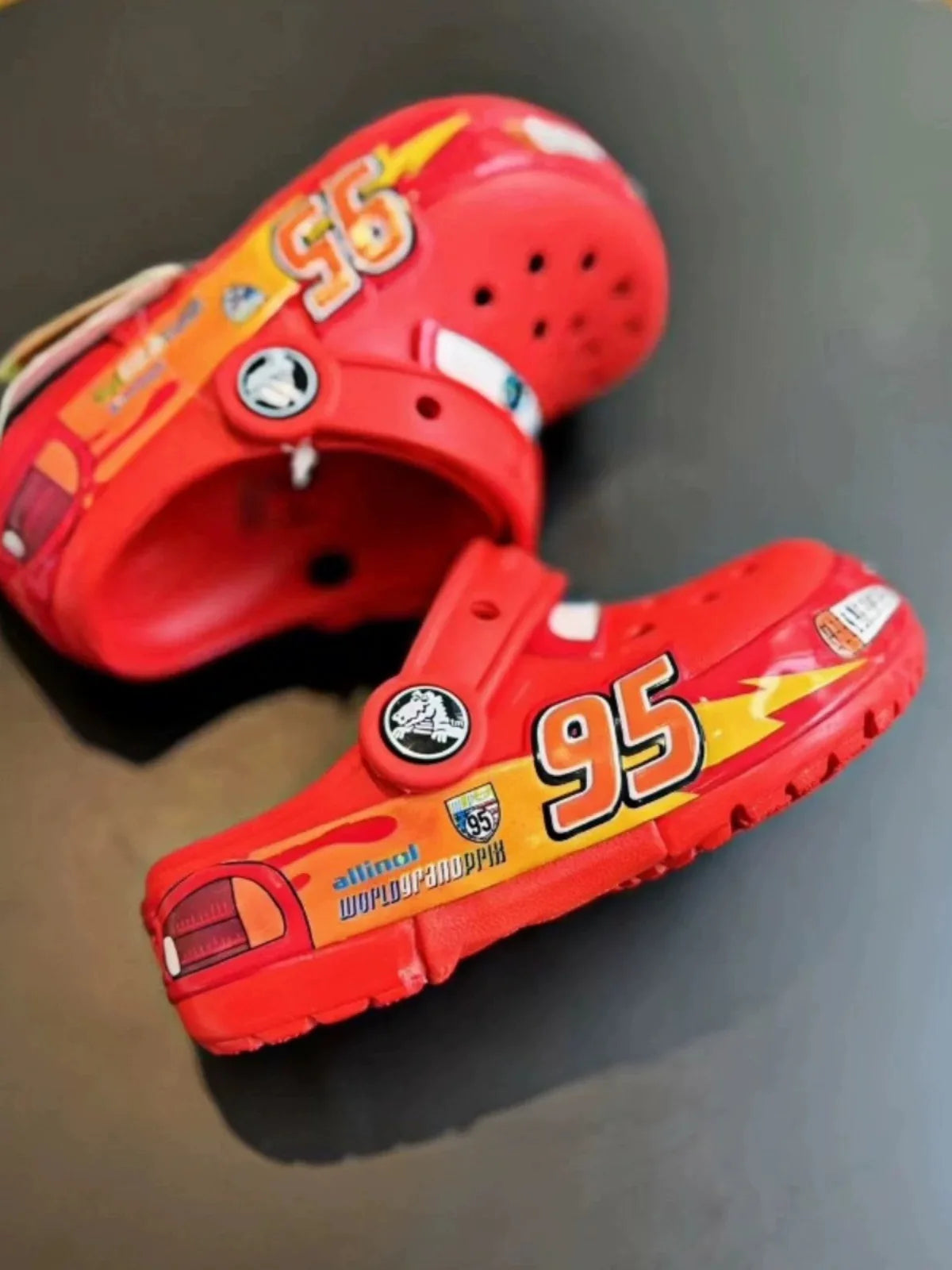 Lightning Mcqueen Pixar Flashing Light Outdoor Beach Slippers Cute Cartoon Anime Pool Anti Slip No95 Cars Slippers