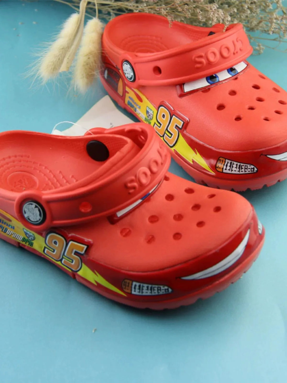 Lightning Mcqueen Pixar Flashing Light Outdoor Beach Slippers Cute Cartoon Anime Pool Anti Slip No95 Cars Slippers